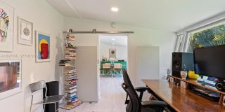1945 Alamanda Dr Gallery 49