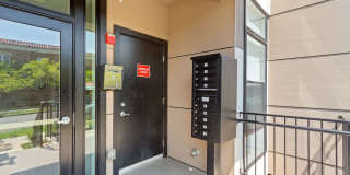 Available Now! Recent build! Professionally Managed// 2 bedroom 2 bathroom Luxury Condo// Petworth! Gallery 5