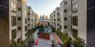 Llewellyn Gallery 44