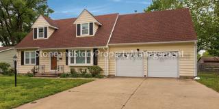 4 bedroom 2 bath on quiet street in Briarwood Gallery 3
