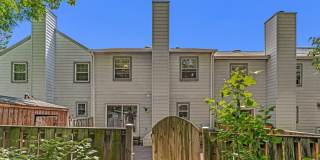 2852 YARN Court Gallery 40