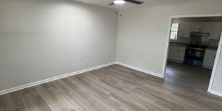 108 Macklyn St Gallery 1