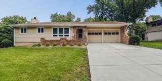 4 Bedroom Lincoln Ranch Home! Gallery 1
