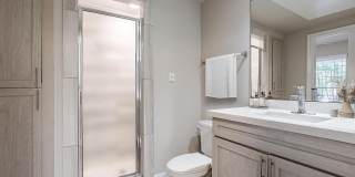 Gramercy Park Gallery 13