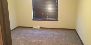 1488-1490 Arctic Court Gallery 4