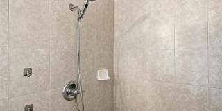 29 EAST DIAMOND DRIVE Gallery 42