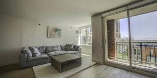 440 N Mcclurg Court Gallery 10