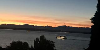 Stunning Sound & Olympic Mountain View Home in North Admiral Gallery 50