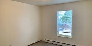 Great 3 Bedroom 1 Bath in Loveland! Gallery 9