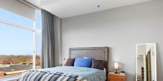 Stylish 2BR Condo in Cleveland Gallery 11