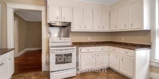 522 Perry Avenue Gallery 16