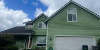 In town Poulsbo neighborhood large 4 bedroom now available Gallery 1
