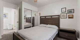 Charming 2 bedroom unit in Sparks Gallery 19