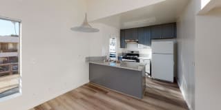 1632 N. Formosa Ave. Gallery 3