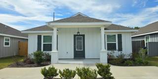 Adorable 3/2 with fenced yard in Foley Gallery 1