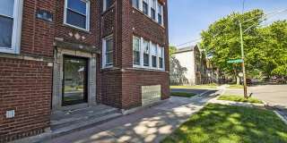 7135 S Blackstone Gallery 19