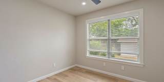 Stylishly Remodeled Home, Two Primary Suites and Unbeatable South Austin Location! Gallery 9