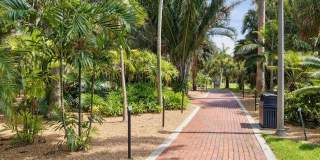 2044 MICHIGAN AVENUE NE Gallery 66
