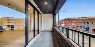 4920 North Lincoln Avenue Gallery 7