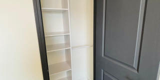 3-4 Bedroom, 3.5 Bath Townhouse Gallery 1