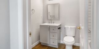 Spacious Newly Rennovated 2 Bedroom House with 2.5 Bath Gallery 22
