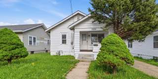 2004 Arrow Avenue Gallery 15