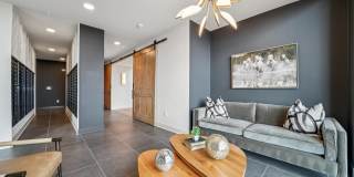Colina Hillside Gallery 48