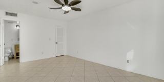 964 NW Spruce Ridge Drive Gallery 21