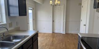 3261 Kingsmore Drive Gallery 3