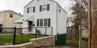 AVAILABLE JULY 1ST!! DON'T MISS this FANTASTIC home in a PRIME LOCATION! Gallery 3