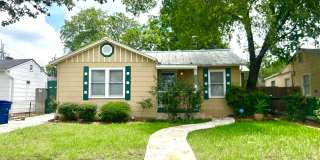 **APPLICATION RECEIVED** Charming Single-Story Retreat with Modern Upgrades & Outdoor Entertaining Space Gallery 3