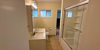 $3995 - Beautiful and Well Maintained Gilroy Home w/ Remodeled Home Gallery 28