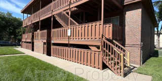 2338 Lynn Street-6 Gallery 1