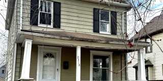 Four bedroom one bathroom home for rent Gallery 1