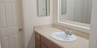 GREAT HOUSE NEAR LOOP 410/I35 N Gallery 12