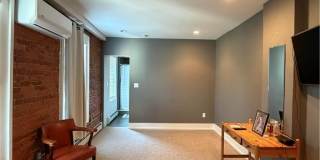 828 W Gordon Street Gallery 11