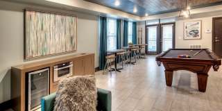 670 E Algonquin Road unit: 4303 Gallery 9