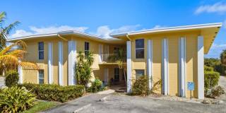 727 Hummingbird Way Gallery 1