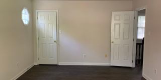 North Raleigh Townhome-Large Bedrooms and more! Price drop alert! Gallery 10
