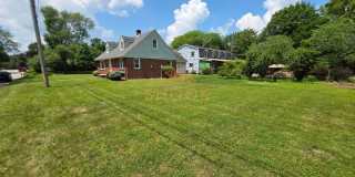 GORGEOUS ALL BRICK HOME CLOSE TO CAMPUS Gallery 5