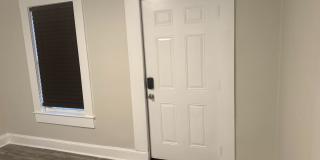 Room in 4 Bedroom Home at Griffin St NW Gallery 31