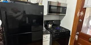 4 Bedroom House Available Next to UC Campus Gallery 9