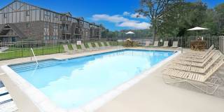 Chalet Villa Apartments Gallery 7