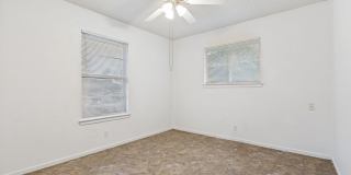 3-BEDROOM HOME IN LOMA PARK Gallery 16