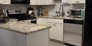 330 Knotty Pine Circle Gallery 9