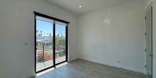 Five Bedroom/Four Bathroom Luxury House in Koreatown Gallery 25