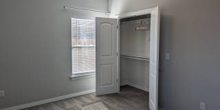 4360 West Wales Drive Gallery 31