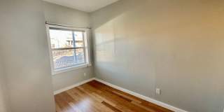 Charming One Bedroom Home in Sunnyside! Gallery 4