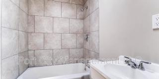 8617 Oak Road - Gallery 11