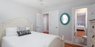 912 Ocean Avenue Gallery 27